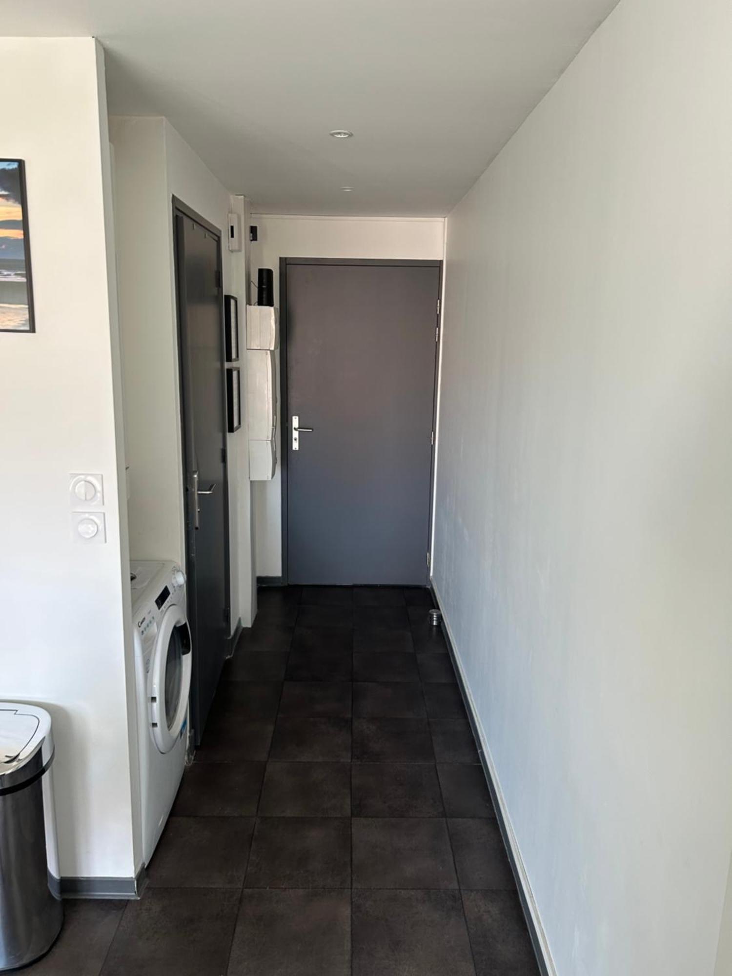 Le Channel Apartment *